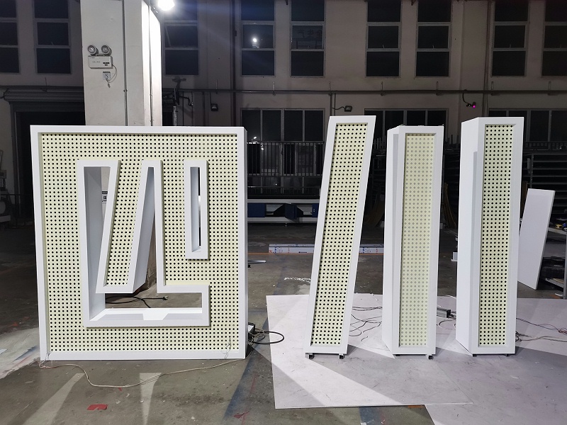 led外發(fā)光字 led外發(fā)光字