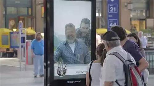 只有這些抓人眼球的室外廣告才配叫創(chuàng)意！標識主也滿意18