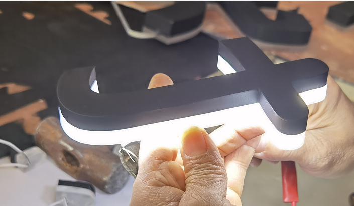 Led發(fā)光字材質(zhì)分類圖片大全4 Led發(fā)光字材質(zhì)分類圖片大全4