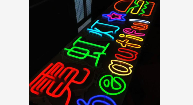 Led發(fā)光字材質(zhì)分類圖片大全8 Led發(fā)光字材質(zhì)分類圖片大全8