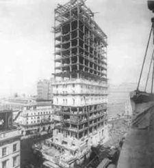 最賺錢(qián)的高樓大廈立面：紐約時(shí)代場(chǎng)地Led屏的前世今生3