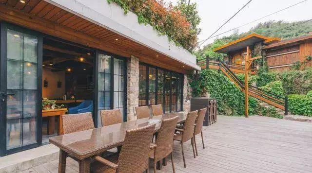 做好門楣、做燈箱廣告牌……發(fā)揮最好的成效，連廣告費都省了！2