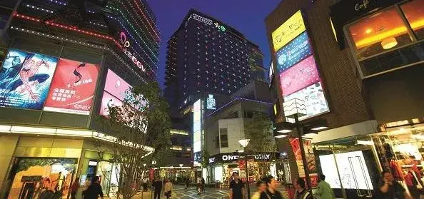 走訪10多位廣告企業(yè)客戶，才某些這份外墻燈箱制造安置指南13