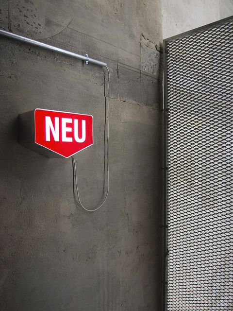 當(dāng)成線下超級(jí)入口，店面標(biāo)識(shí)重大性凸顯11