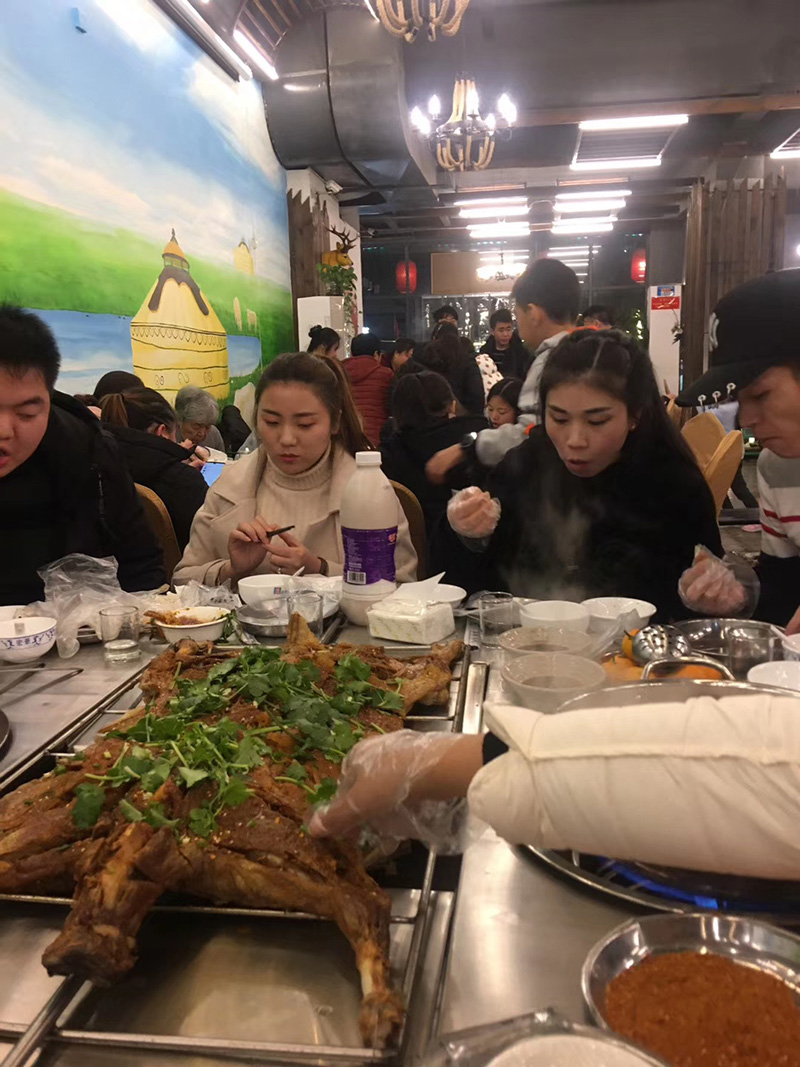 肥美多汁烤全羊 肥美多汁烤全羊