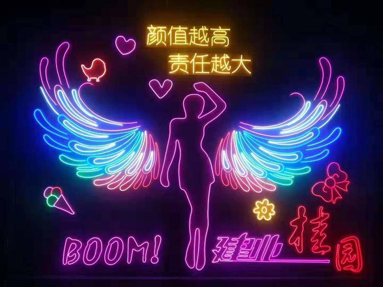 牌匾多見質(zhì)地 帶你認識門頭廣告牌2 牌匾習(xí)見材質(zhì) 帶你了解門楣招牌2