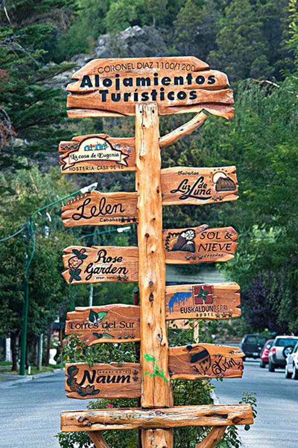 “旅游化”的標(biāo)志系統(tǒng)，讓LOGO牌成為景區(qū)里的特別風(fēng)景9