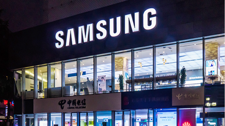 “樓體發(fā)光字”彰顯公司魅力2 “墻體發(fā)光字”凸顯企業(yè)魅力2